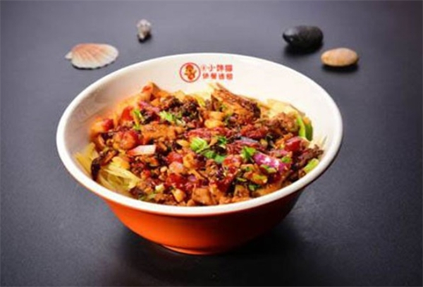 小馋猫烤肉拌饭