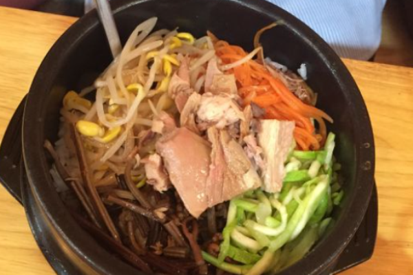 韩伊拌饭馆