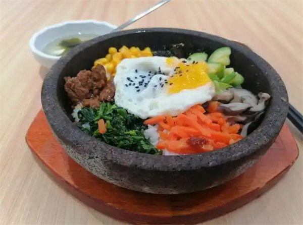 石尚居石头饭