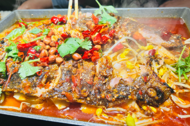 小小河边鱼