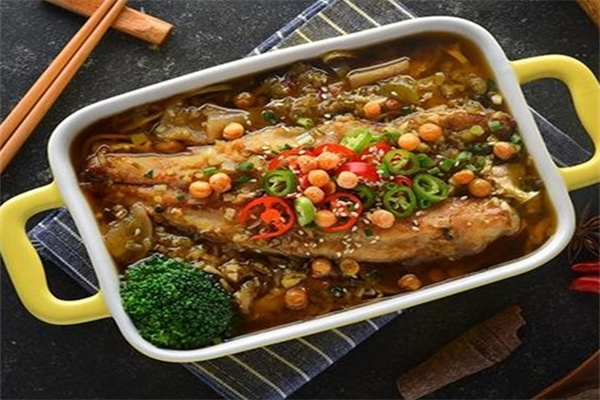 山东烤鱼饭