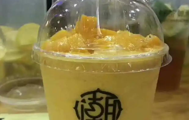 万物潮茶奶茶