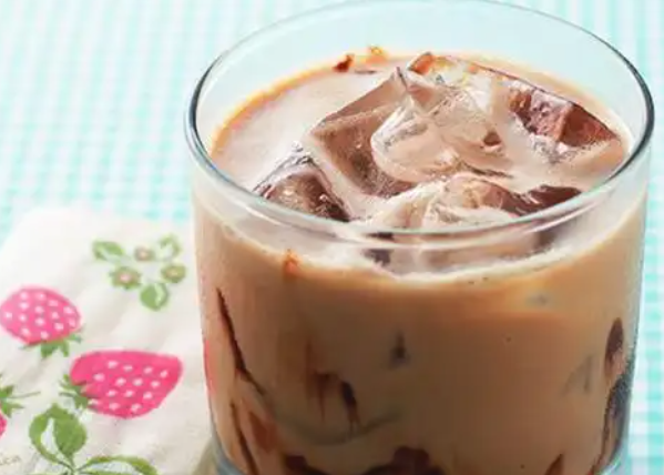 果溢奶茶