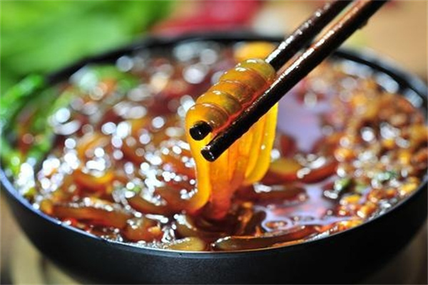于百万酸辣粉