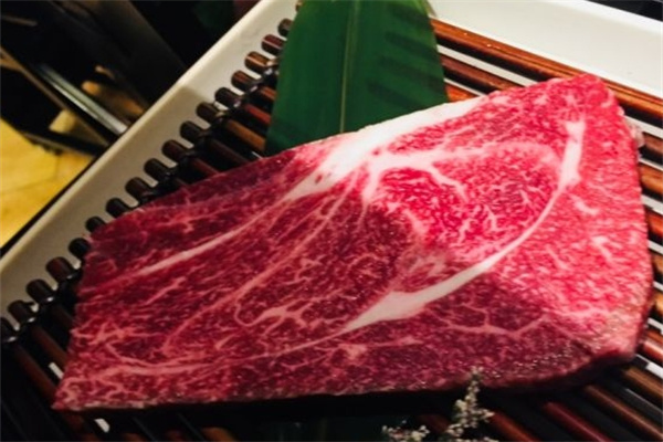 黑牛黑猪烤肉