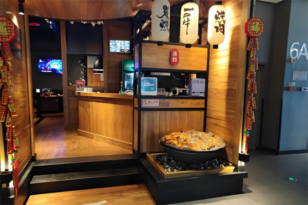 原始一口牛果木炭火烤肉