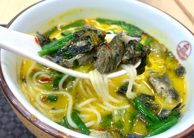 陈汤元乌鸡米线