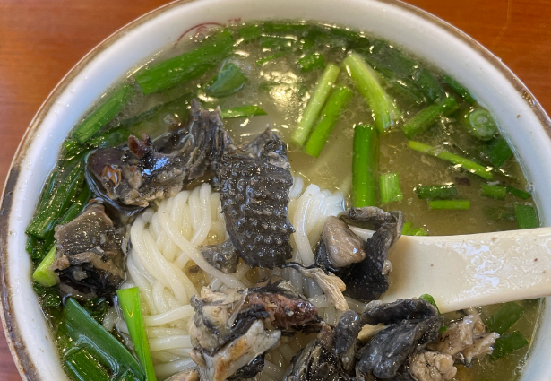 陈汤元乌鸡米线