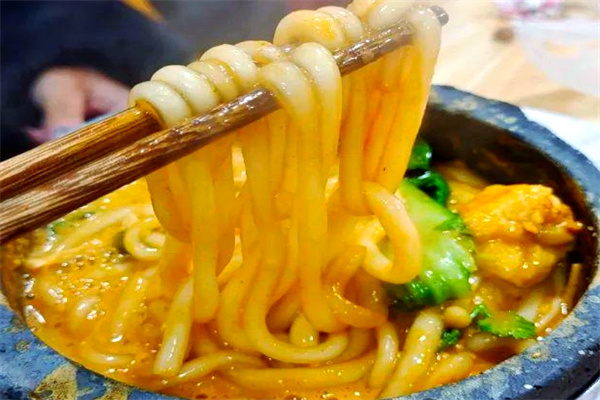 姐弟两土豆粉
