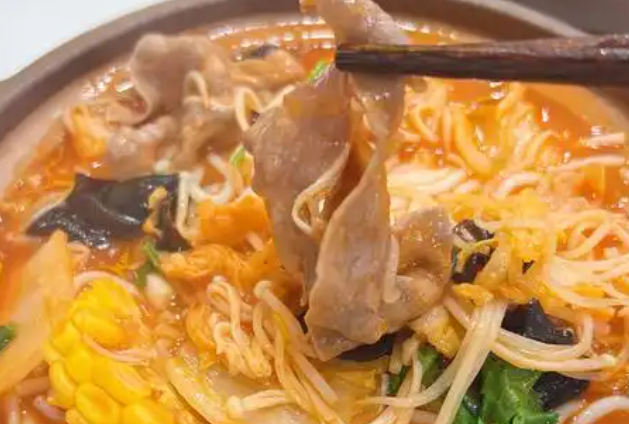 老传手番茄米线