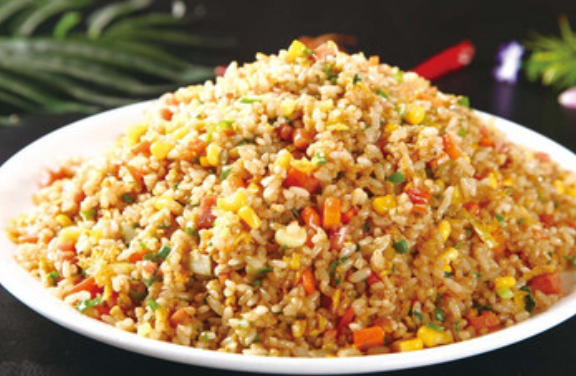 阿嬷石锅拌饭