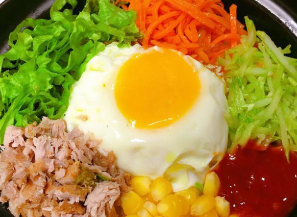 金年任石锅拌饭
