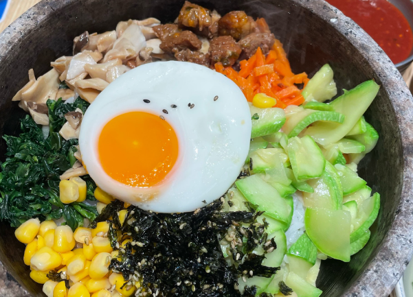 真善石锅拌饭
