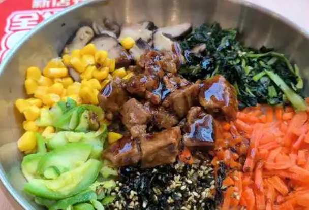 悟空烤肉拌饭