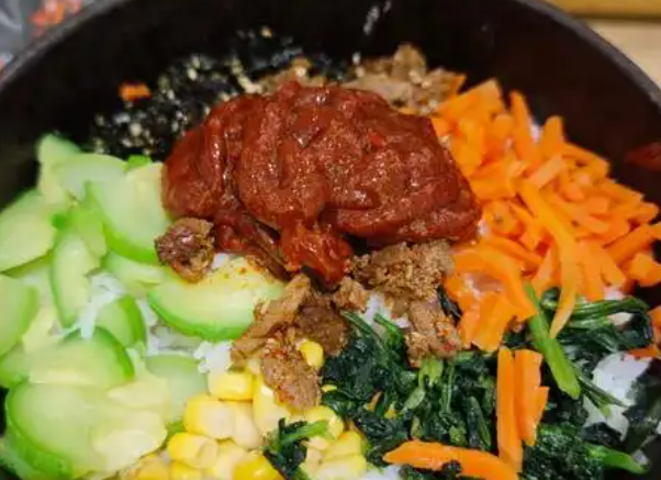味西石锅拌饭米线