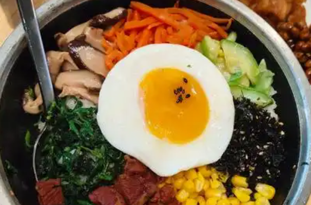 真善石锅拌饭