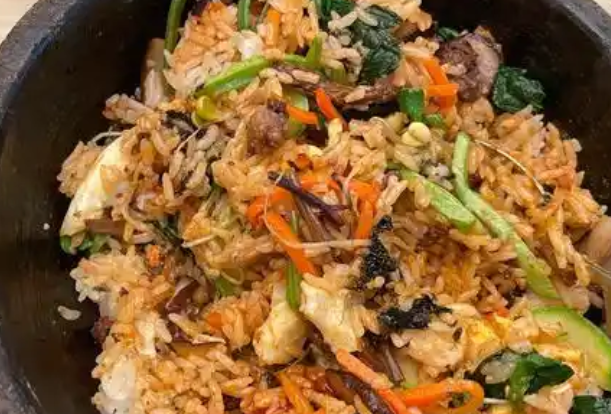 撒椒先生石锅拌饭