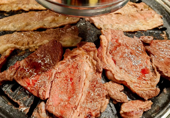 牛犇炭火烤肉