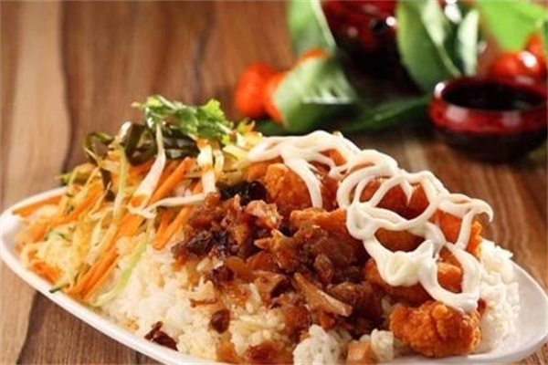 卉小卉烤肉拌饭