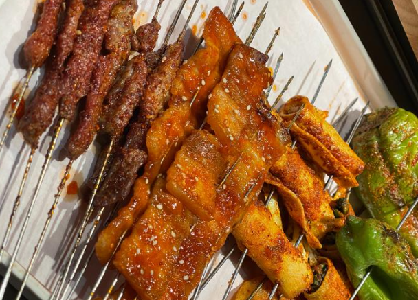 小炉子地摊烧烤