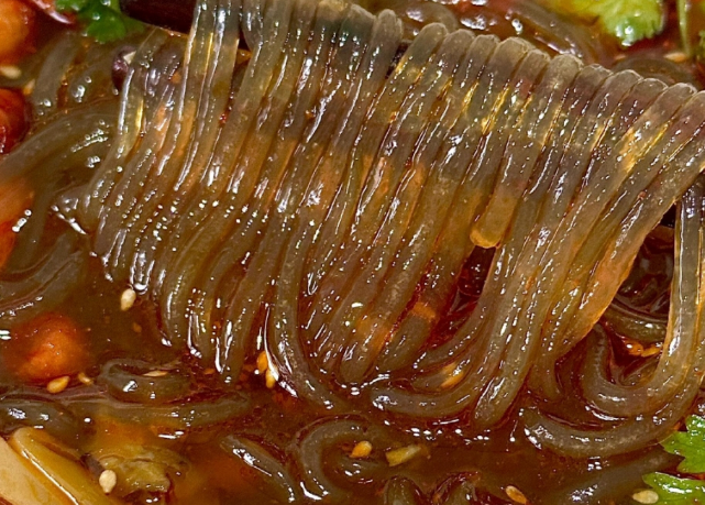 酸辣煮义米粉