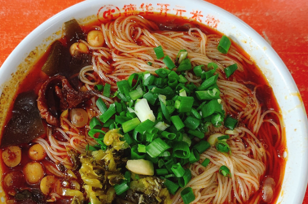 碗遇正港骨汤米粉
