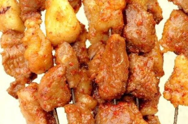 石灰市李串串