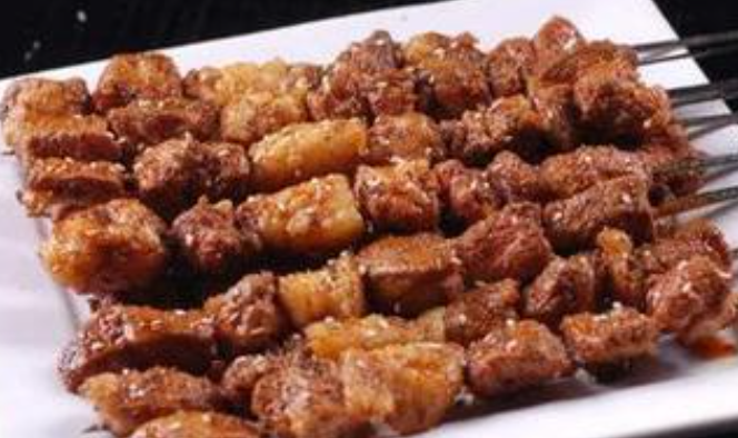 秦大师鸭爪爪干锅串串香