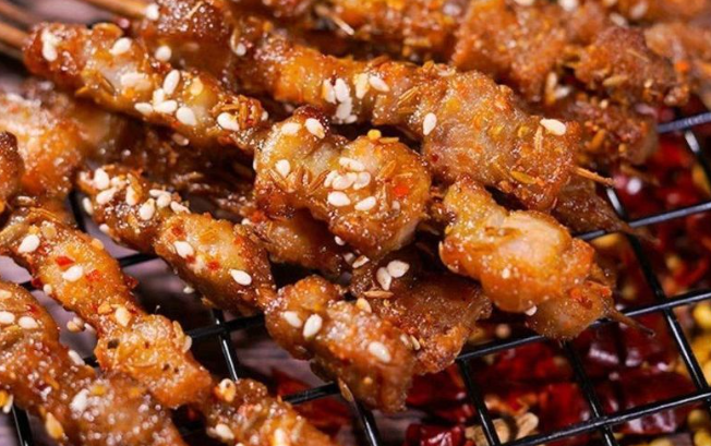 三毛不涮串串