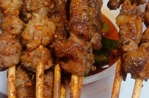 颜婆婆疯狂串串