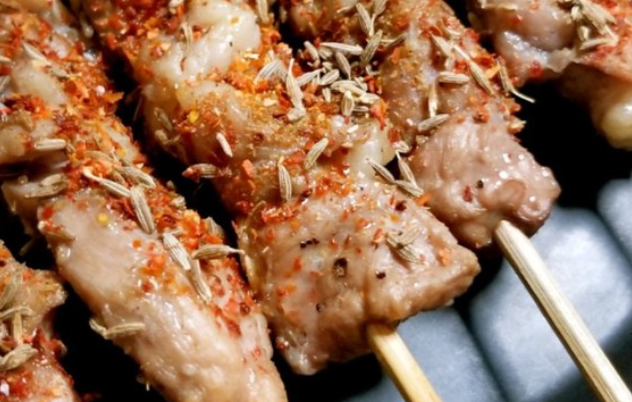 街头串串香