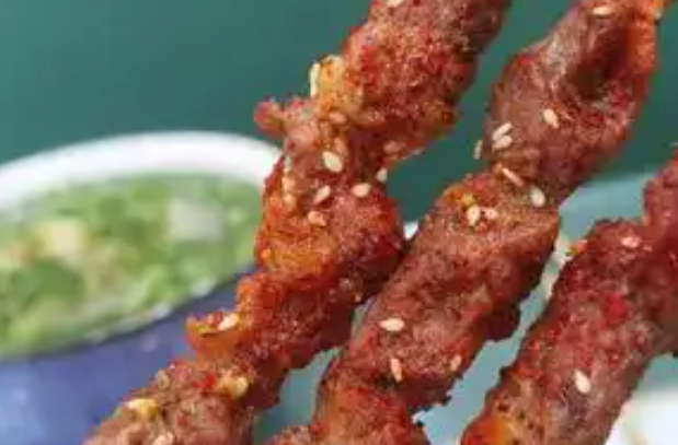 老电房盅盅串串香
