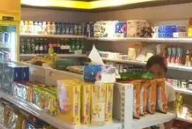 莱尔富便利店