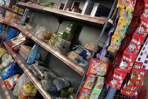 万佳便利店