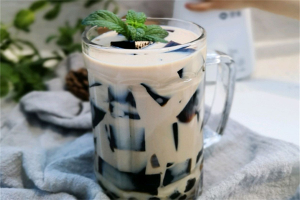 魔幻仙草奶茶