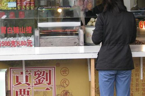 知名休闲食品,刘二贡栗炒板栗加盟费用怎么算？