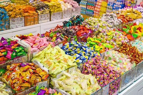 甜言蜜语零食加盟开店能赚钱吗？