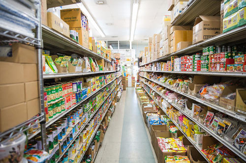 七只小狗零食店加盟好，总部多项扶持助加盟商开业