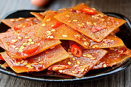 零食加盟店有什么好品牌？ 郑奋斗手工辣条备受欢迎