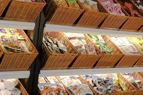 百味优品零食加盟店加盟前景不错，倍受喜爱