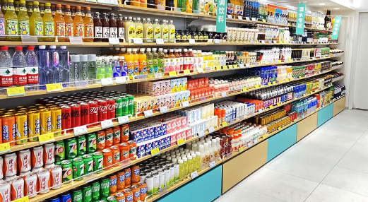 七货街零食店