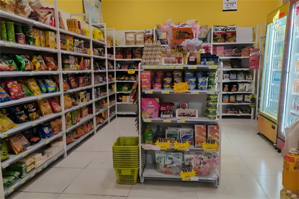 赏味零食休闲食品