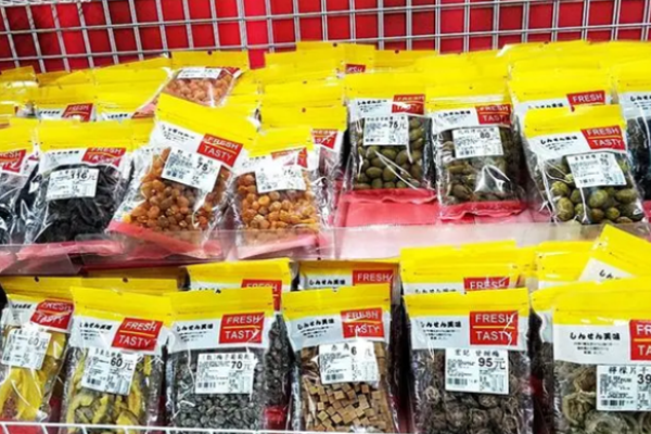 零食知己量贩零食店
