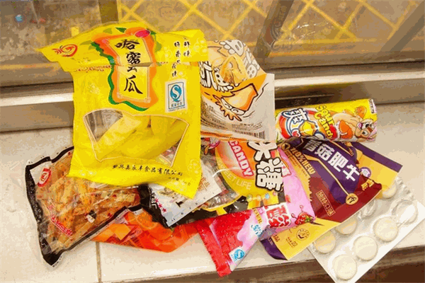 百宝箱零食加盟费多少?创业开店轻松