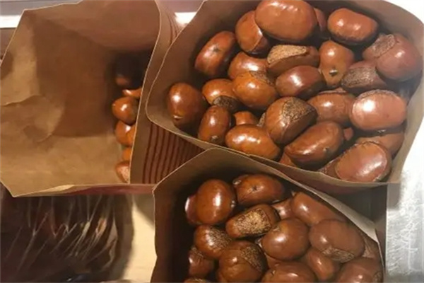 栗中王炒货店