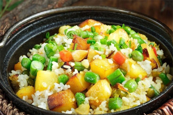 老太婆洋芋饭