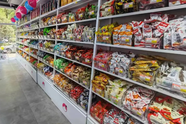 品品零食量贩