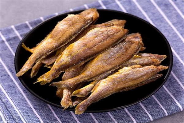 尊极龙休闲食品