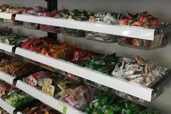 怡佳人零食