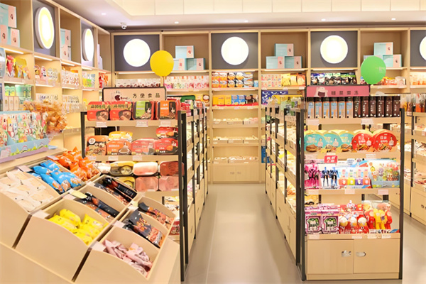 薪零时休闲零食店